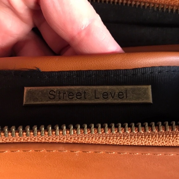 Street Level leather backpack - Picture 7 of 8